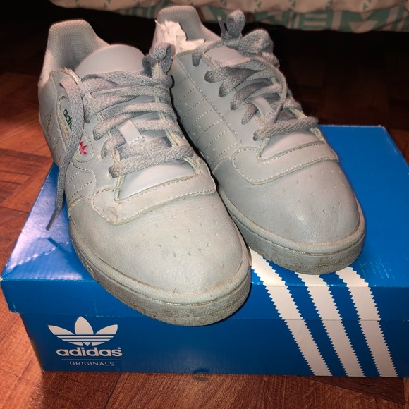 Shoes - Picture 7 of 7